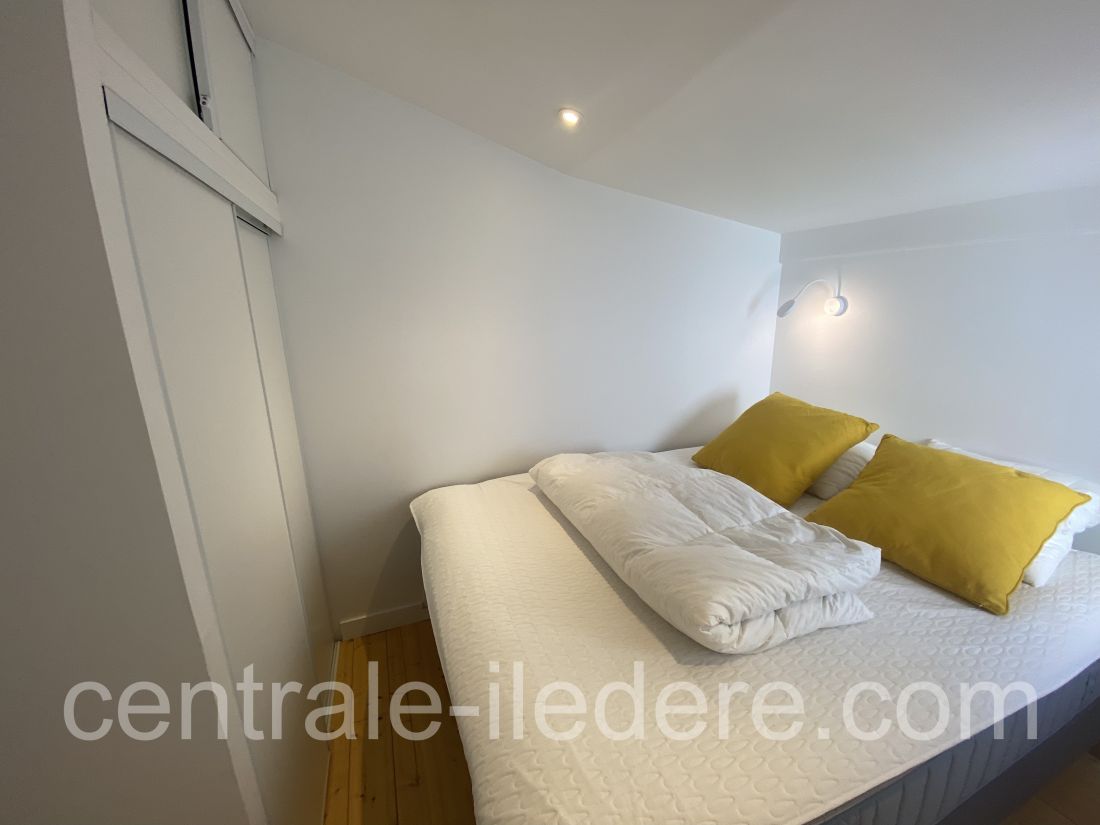 Photo 16: An accomodation located in La Couarde-sur-mer on ile de R&eacute;.