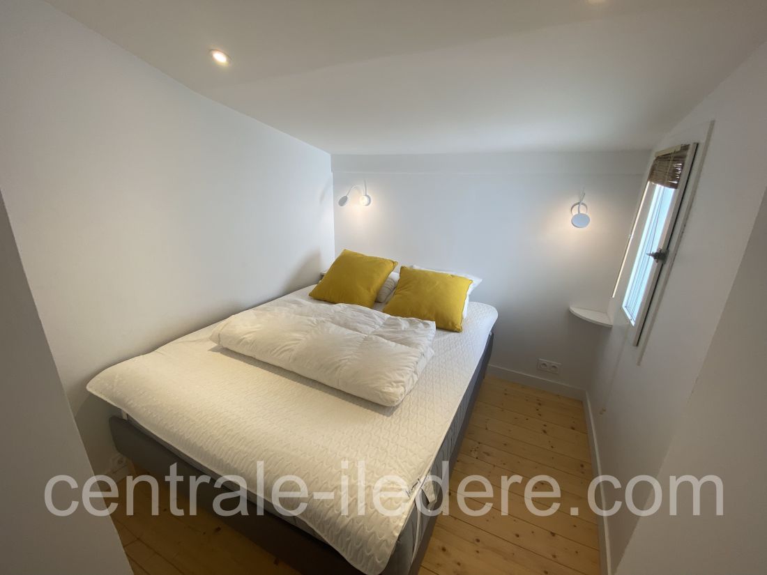 Photo 17: An accomodation located in La Couarde-sur-mer on ile de R&eacute;.