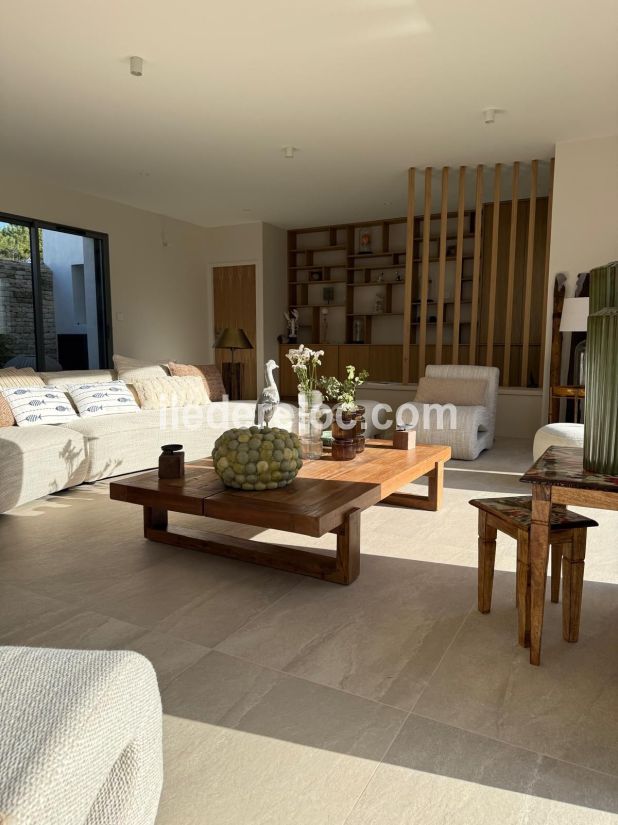 Photo 12: An accomodation located in La Flotte-en-R&eacute; on ile de R&eacute;.