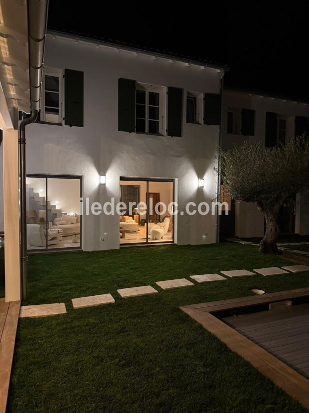 Photo 17: An accomodation located in La Flotte-en-R&eacute; on ile de R&eacute;.