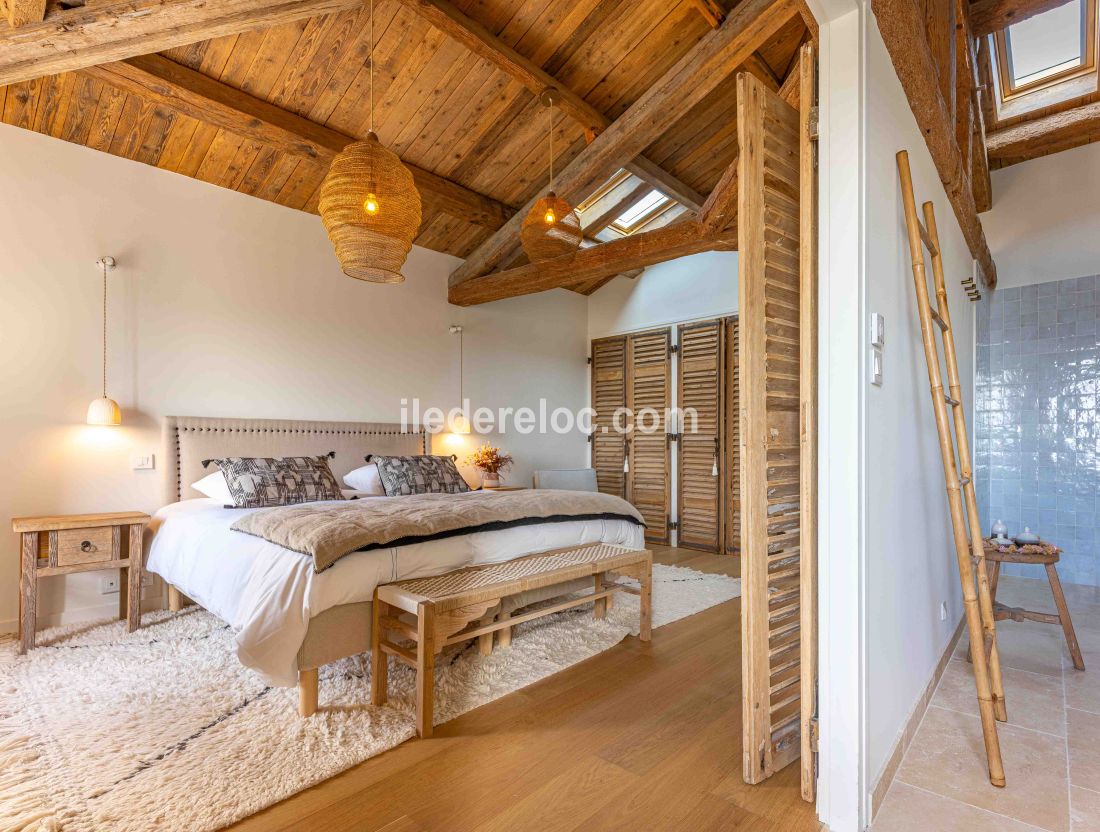 Photo 8: An accomodation located in Sainte-Marie-de-Ré on ile de Ré.