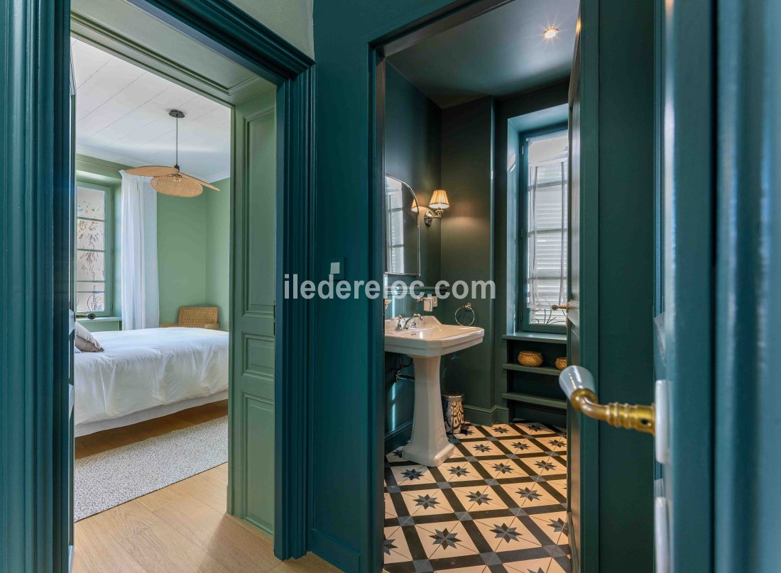 Photo 13: An accomodation located in Sainte-Marie-de-Ré on ile de Ré.