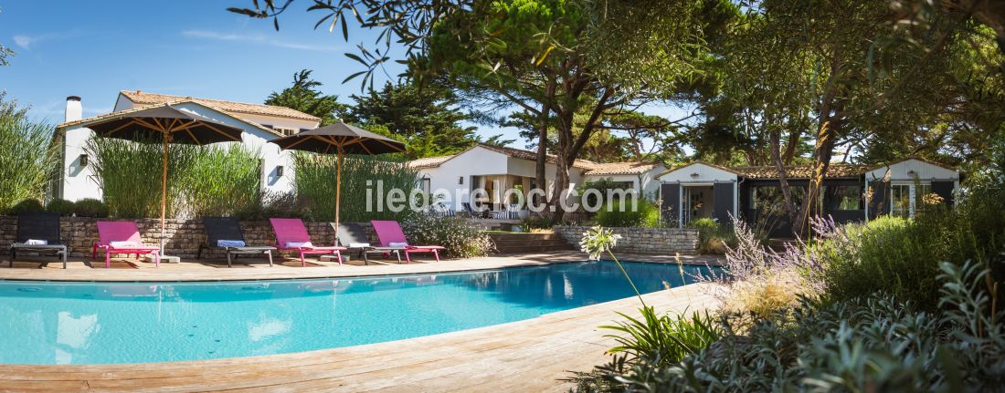 Photo 5: An accomodation located in Les Portes-en-Ré on ile de Ré.