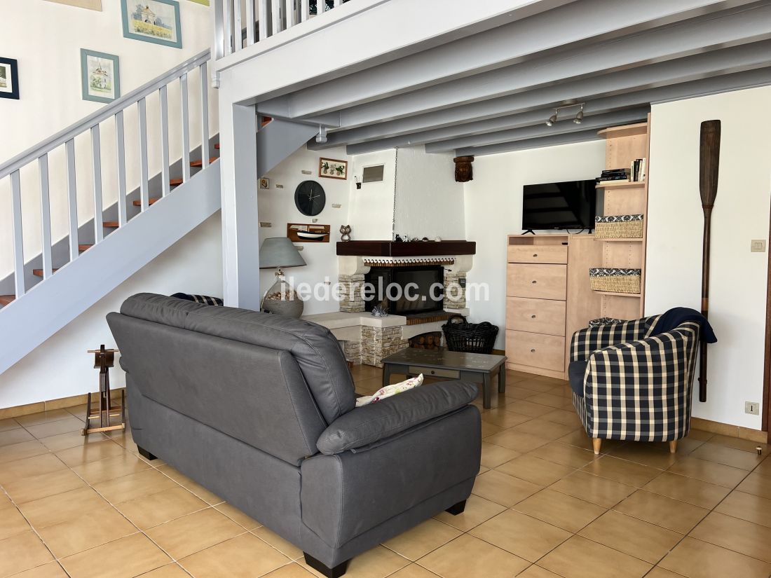 Photo 10: An accomodation located in Le Bois-Plage-en-R&eacute; on ile de R&eacute;.