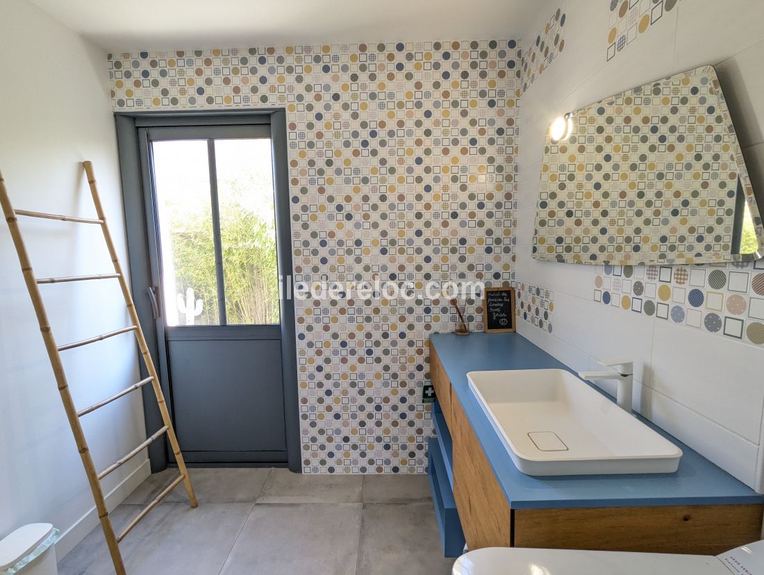 Photo 11: An accomodation located in La Flotte-en-Ré on ile de Ré.