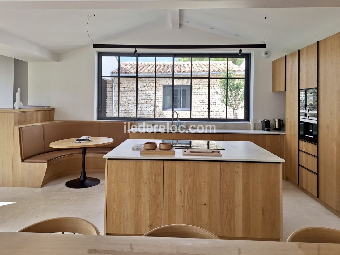 Photo 5: An accomodation located in Loix on ile de R&eacute;.