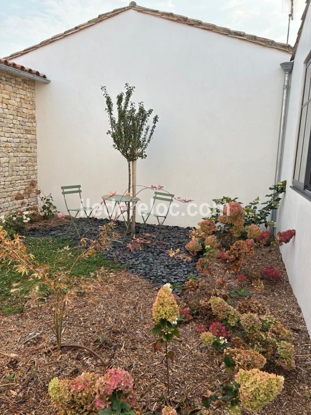 Photo 6: An accomodation located in Loix on ile de Ré.