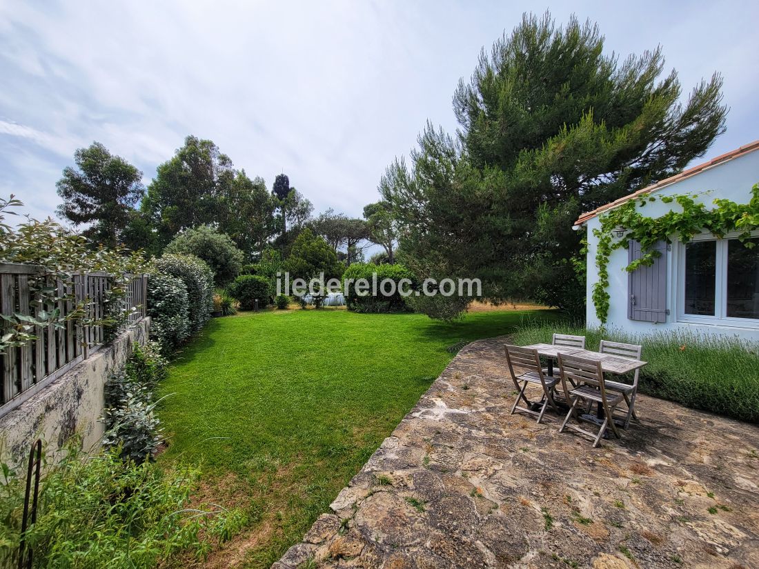 Photo 6: An accomodation located in Les Portes-en-Ré on ile de Ré.