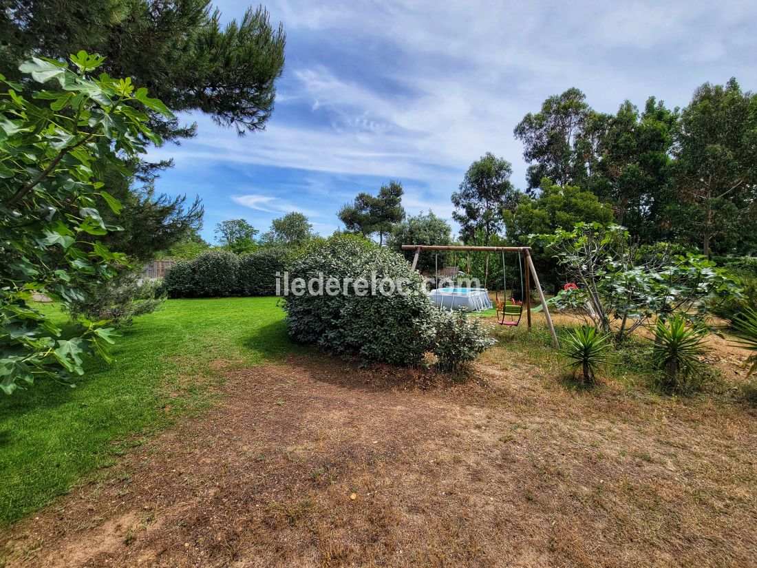 Photo 5: An accomodation located in Les Portes-en-Ré on ile de Ré.