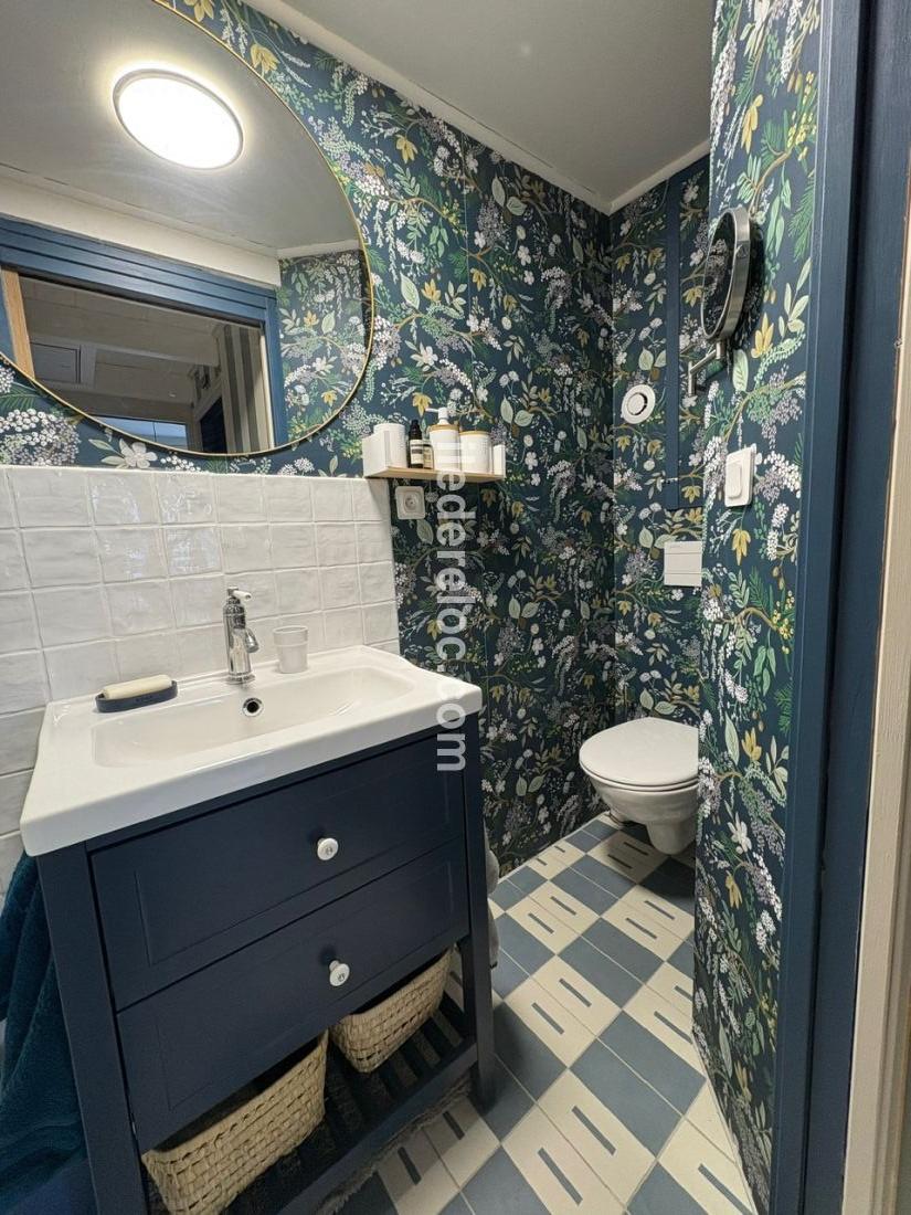 Photo 12: An accomodation located in Les Portes-en-Ré on ile de Ré.