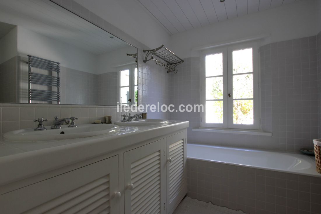 Photo 9: An accomodation located in Les Portes-en-Ré on ile de Ré.