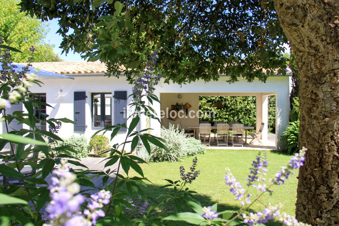 Photo 20: An accomodation located in Les Portes-en-Ré on ile de Ré.