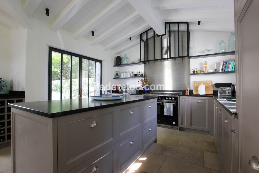 Photo 7: An accomodation located in Les Portes-en-Ré on ile de Ré.