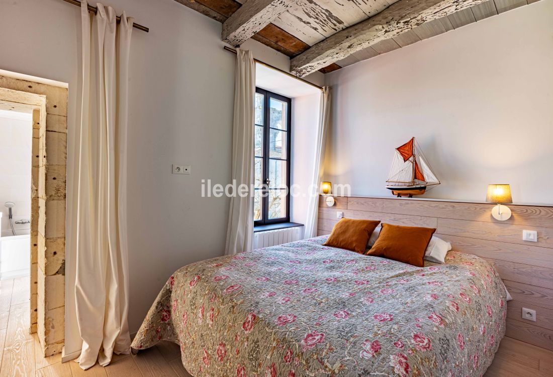 Photo 15: An accomodation located in Saint-Martin-de-Ré on ile de Ré.