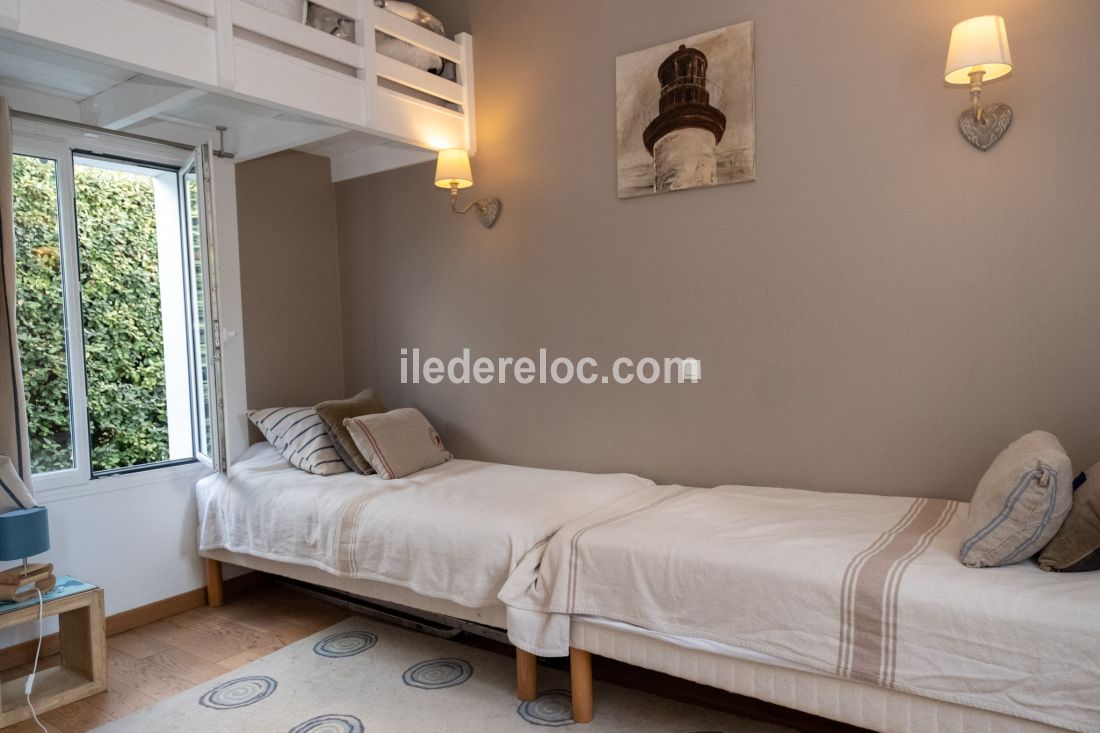 Photo 10: An accomodation located in La Couarde-sur-mer on ile de Ré.