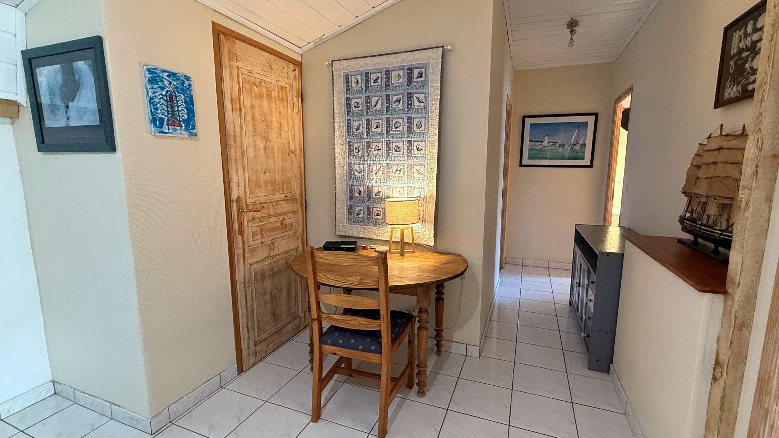 Photo 7: An accomodation located in Saint-Clément-des-Baleines on ile de Ré.