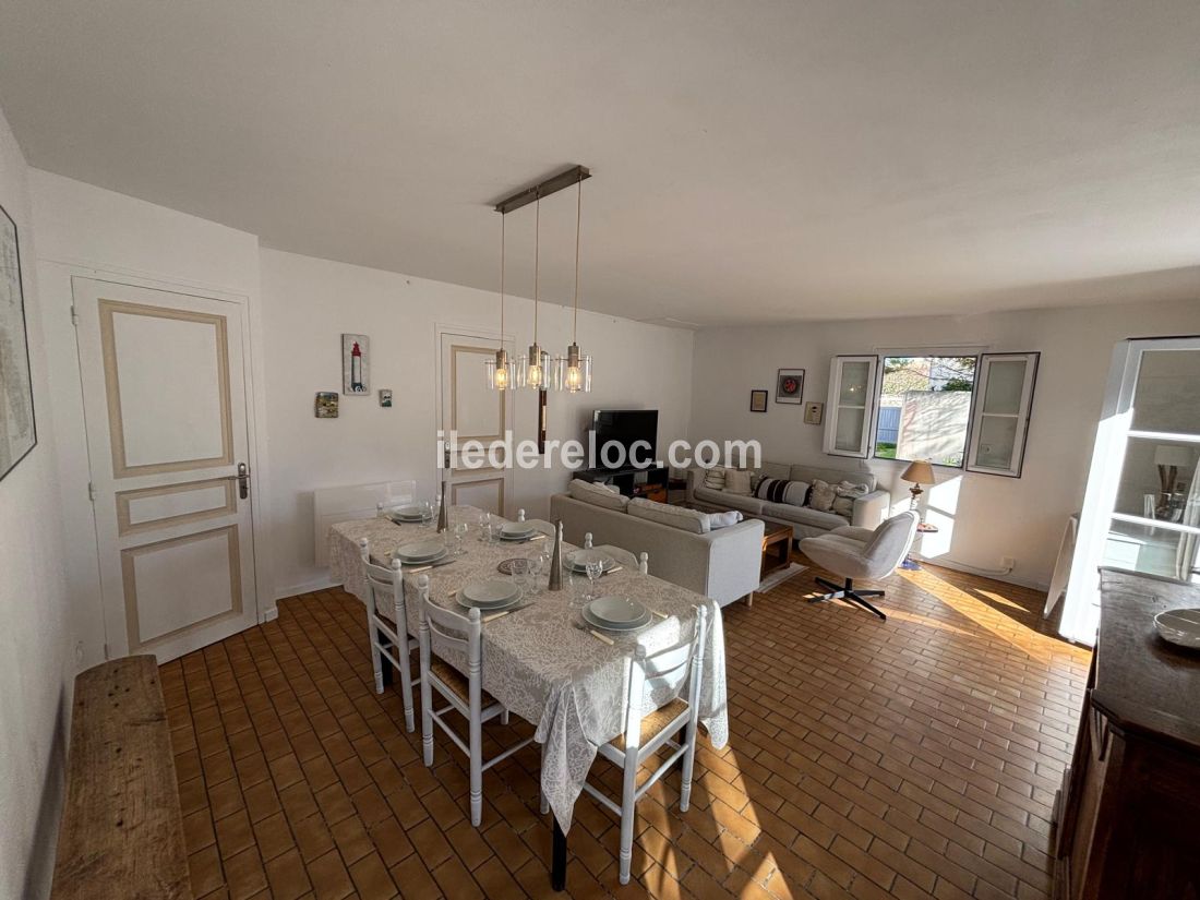 Photo 5: An accomodation located in Sainte-Marie-de-R&eacute; on ile de R&eacute;.