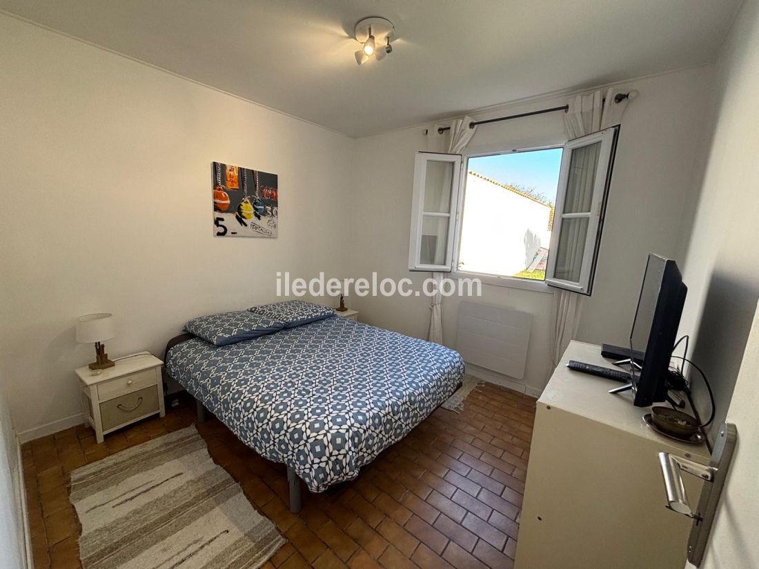 Photo 8: An accomodation located in Sainte-Marie-de-R&eacute; on ile de R&eacute;.