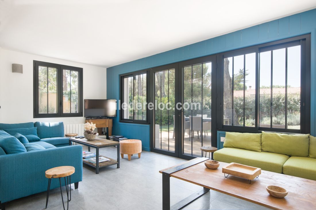 Photo 8: An accomodation located in Sainte-Marie-de-R&eacute; on ile de R&eacute;.