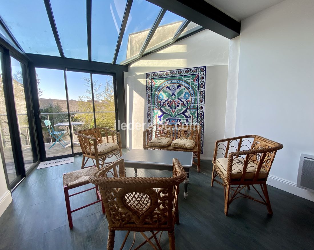 Photo 13: An accomodation located in Saint-Martin-de-R&eacute; on ile de R&eacute;.