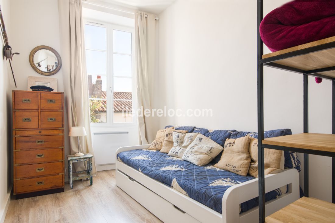 Photo 8: An accomodation located in Saint-Martin-de-R&eacute; on ile de R&eacute;.