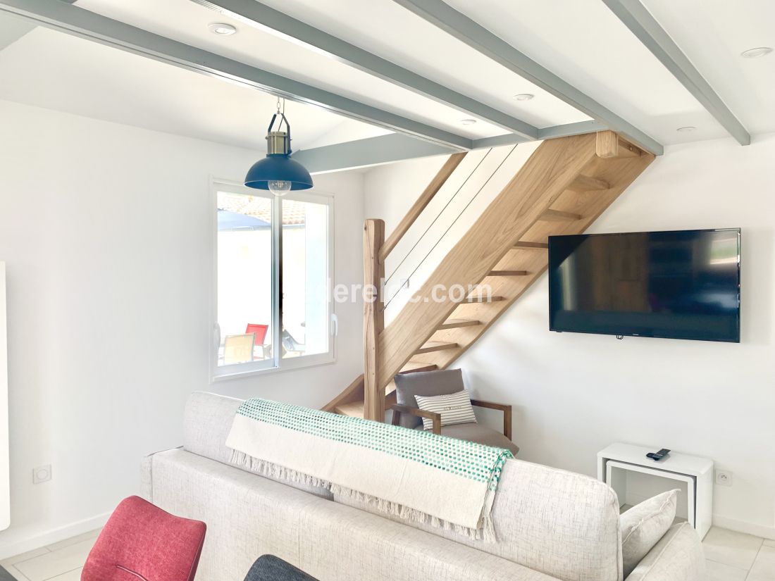 Photo 6: An accomodation located in La Couarde-sur-mer on ile de R&eacute;.