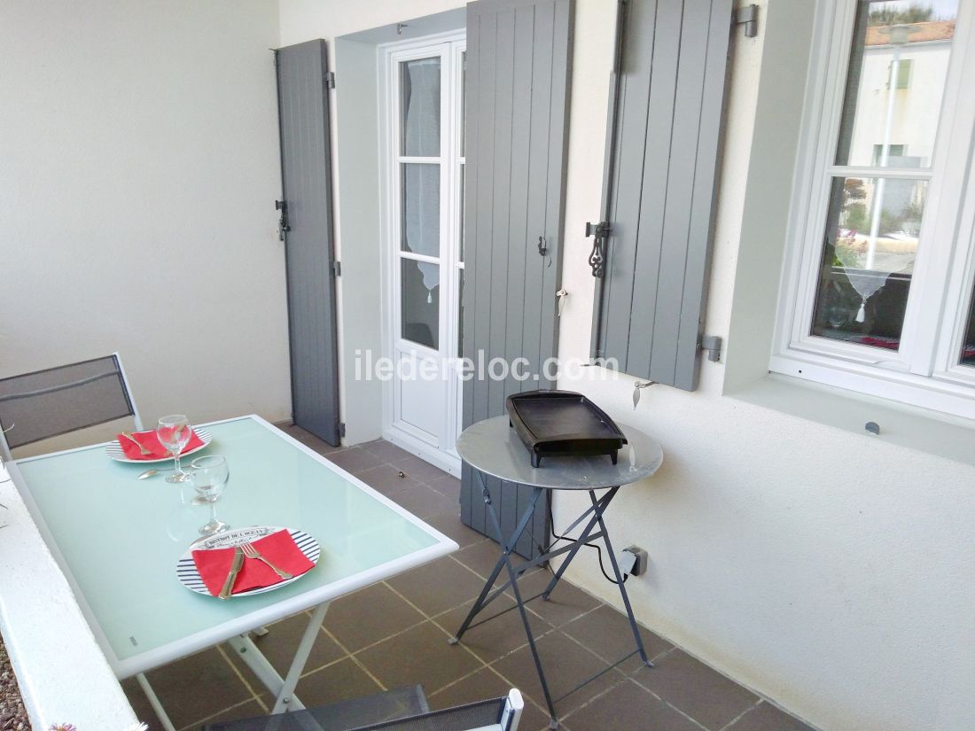 Photo 6: An accomodation located in La Flotte-en-R&eacute; on ile de R&eacute;.