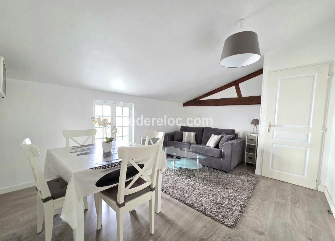 Photo 20: An accomodation located in Sainte-Marie-de-R&eacute; on ile de R&eacute;.