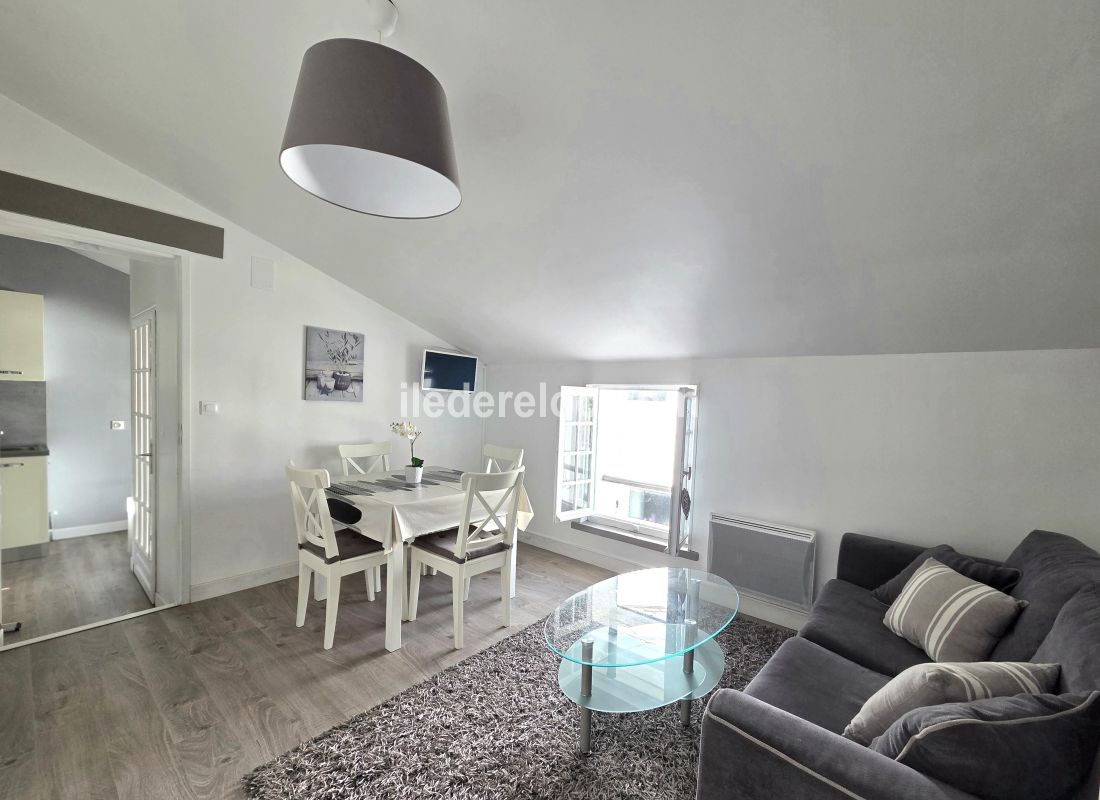 Photo 19: An accomodation located in Sainte-Marie-de-R&eacute; on ile de R&eacute;.