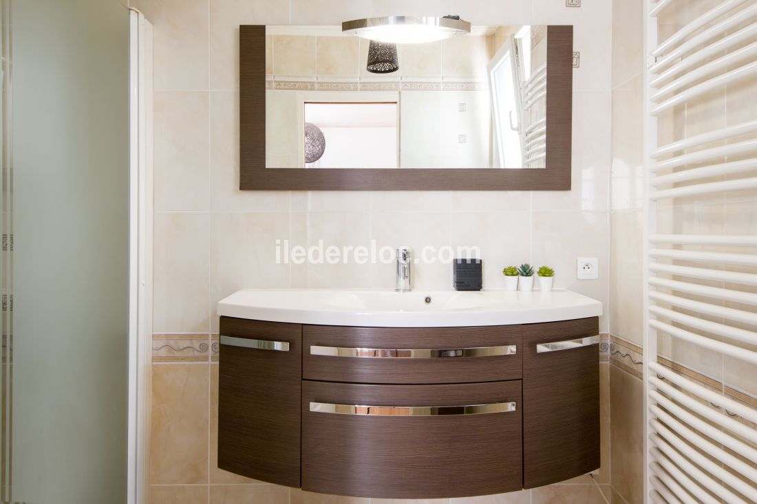 Photo 14: An accomodation located in Sainte-Marie-de-R&eacute; on ile de R&eacute;.