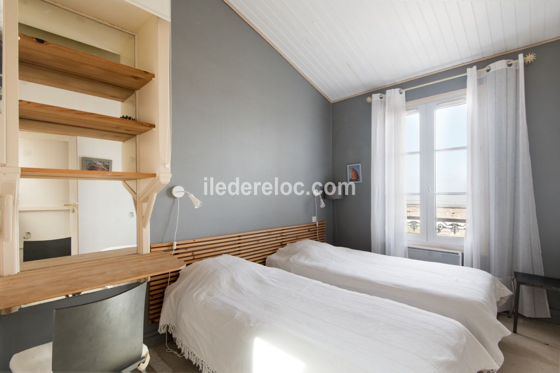 Photo 8: An accomodation located in Saint-Martin-de-R&eacute; on ile de R&eacute;.