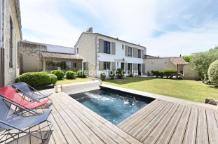 Ile de R&eacute;:Puits charraud - family home