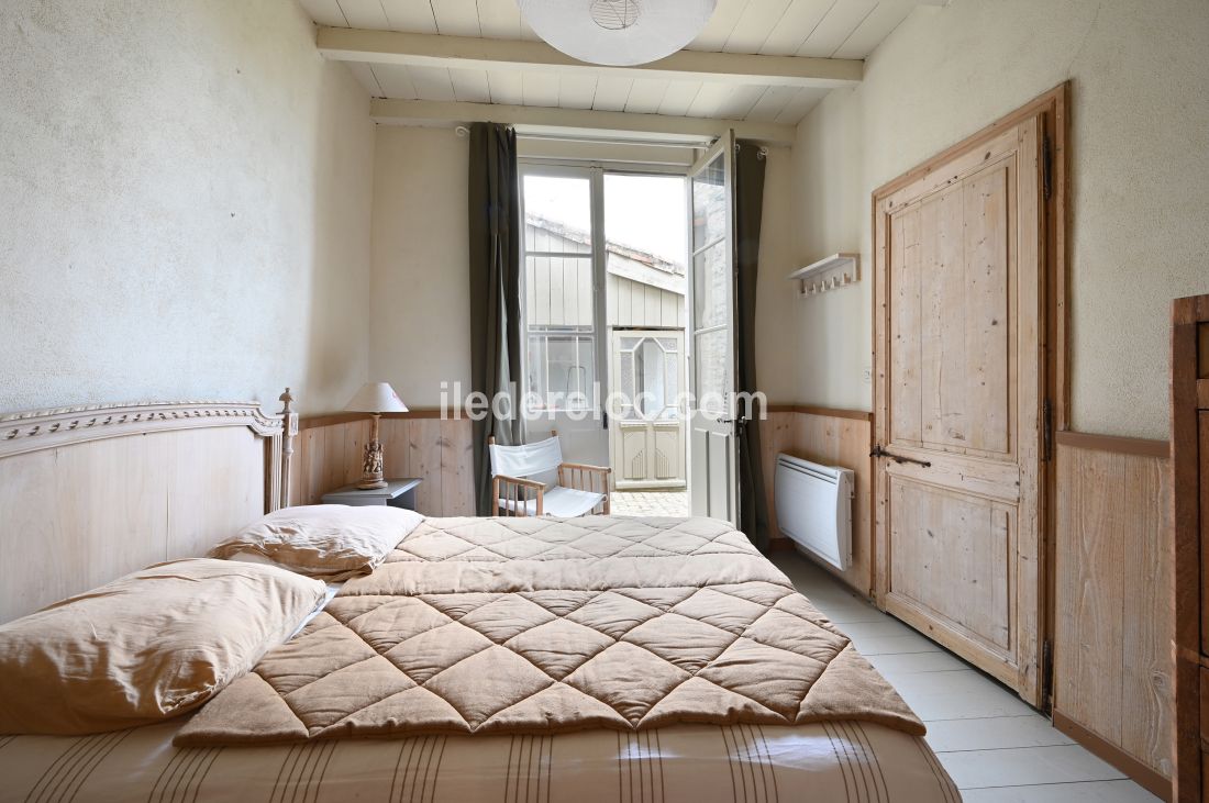 Photo 16: An accomodation located in La Flotte-en-R&eacute; on ile de R&eacute;.