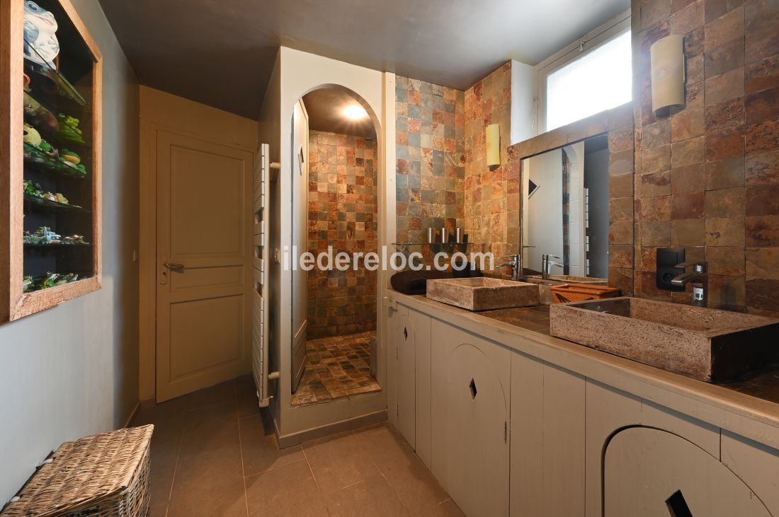 Photo 26: An accomodation located in La Flotte-en-R&eacute; on ile de R&eacute;.