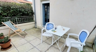 Ile de R&eacute;:Le clemenceau - in a residence on the marina