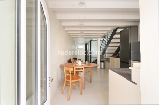 Ile de R&eacute;:The duplex - renovated and bright cottage