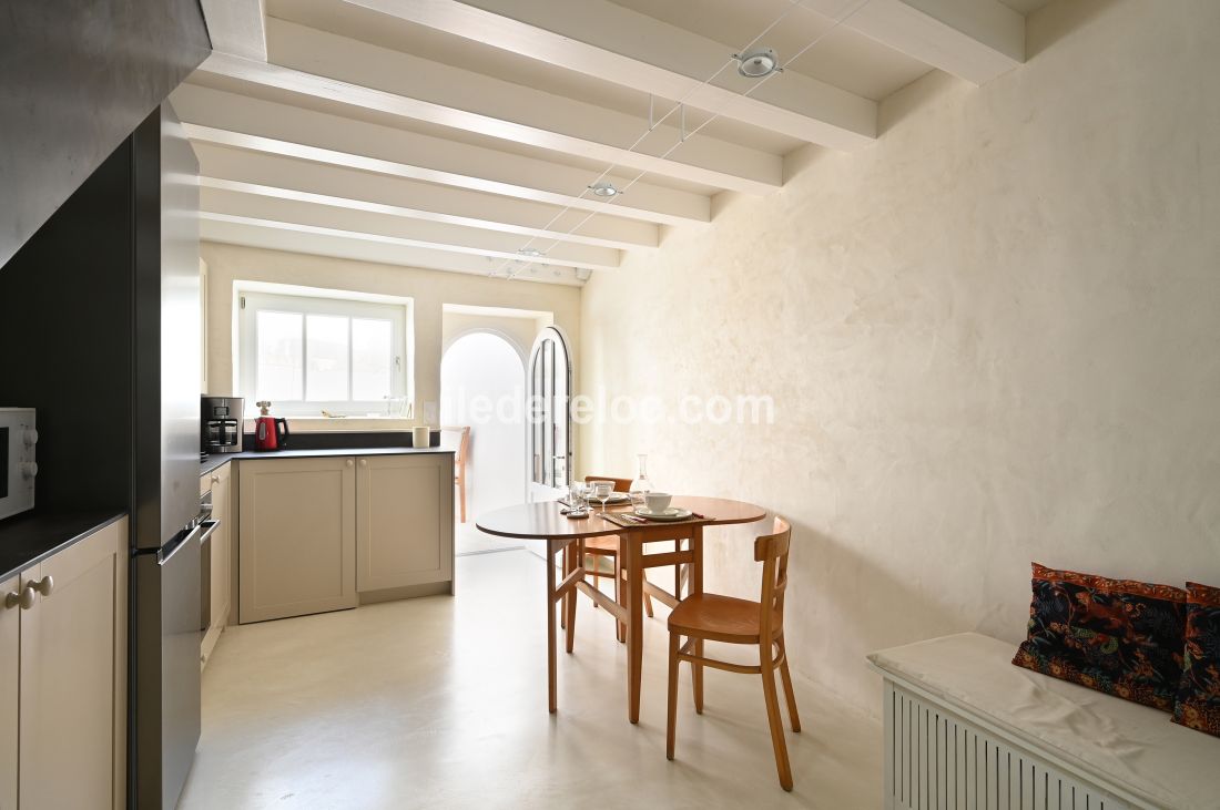 Photo 14: An accomodation located in Saint-Martin-de-R&eacute; on ile de R&eacute;.