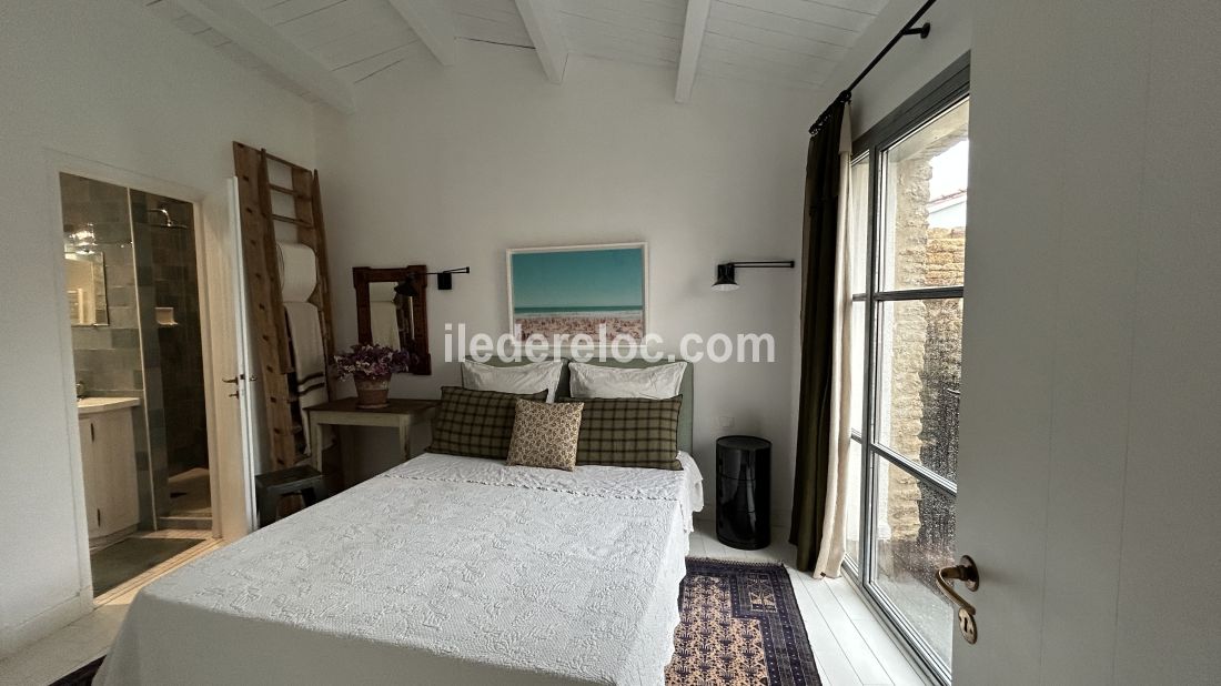 Photo 10: An accomodation located in Les Portes-en-R&eacute; on ile de R&eacute;.