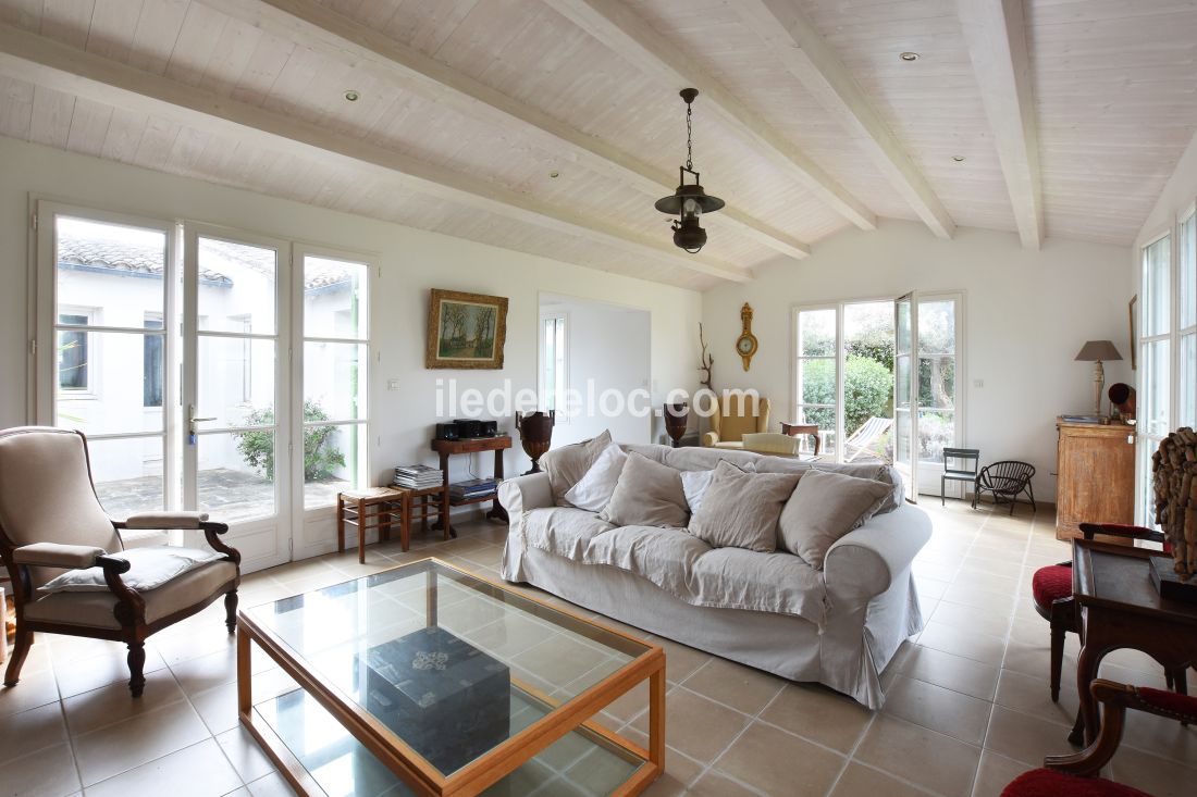 Photo 31: An accomodation located in La Couarde-sur-mer on ile de R&eacute;.