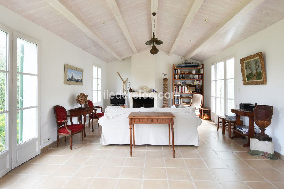 Photo 32: An accomodation located in La Couarde-sur-mer on ile de R&eacute;.