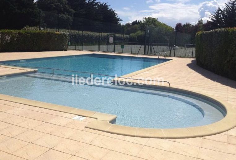 Photo 11: An accomodation located in La Couarde-sur-mer on ile de R&eacute;.