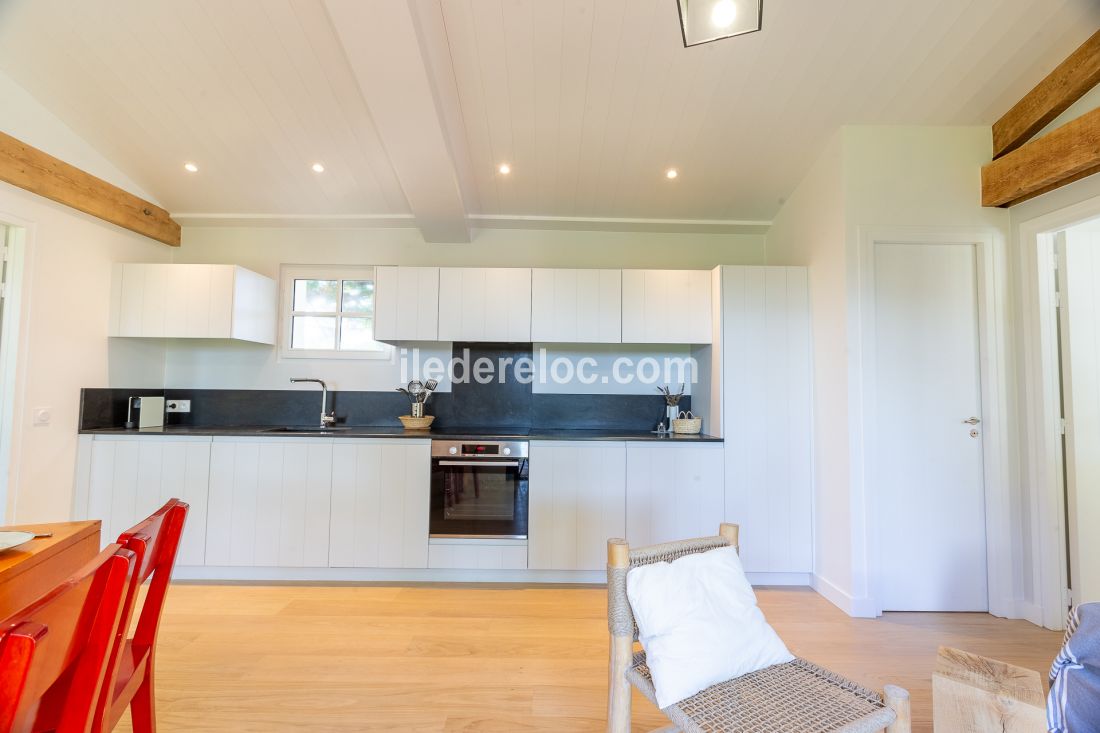 Photo 10: An accomodation located in Saint-Cl&eacute;ment-des-Baleines on ile de R&eacute;.