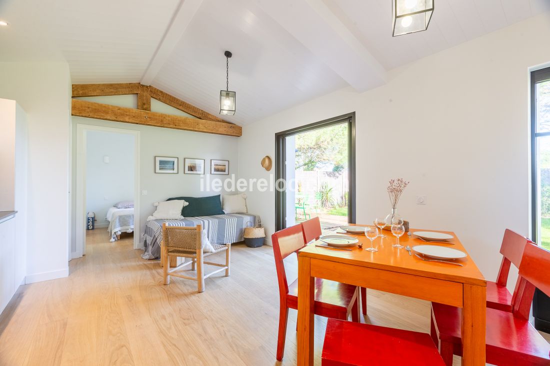 Photo 11: An accomodation located in Saint-Cl&eacute;ment-des-Baleines on ile de R&eacute;.