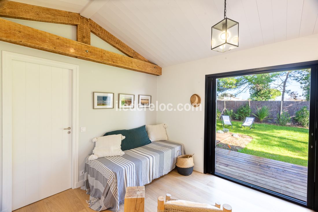 Photo 13: An accomodation located in Saint-Cl&eacute;ment-des-Baleines on ile de R&eacute;.