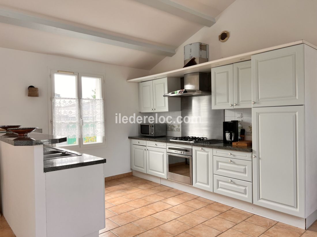 Photo 5: An accomodation located in Sainte-Marie-de-R&eacute; on ile de R&eacute;.