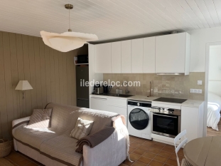 Ile de R&eacute;:House for rent, 50m2, loix city center
