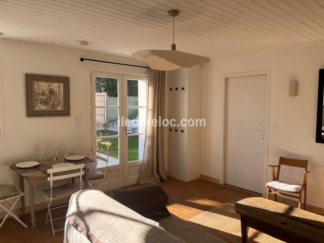 Photo 6: An accomodation located in Loix on ile de R&eacute;.