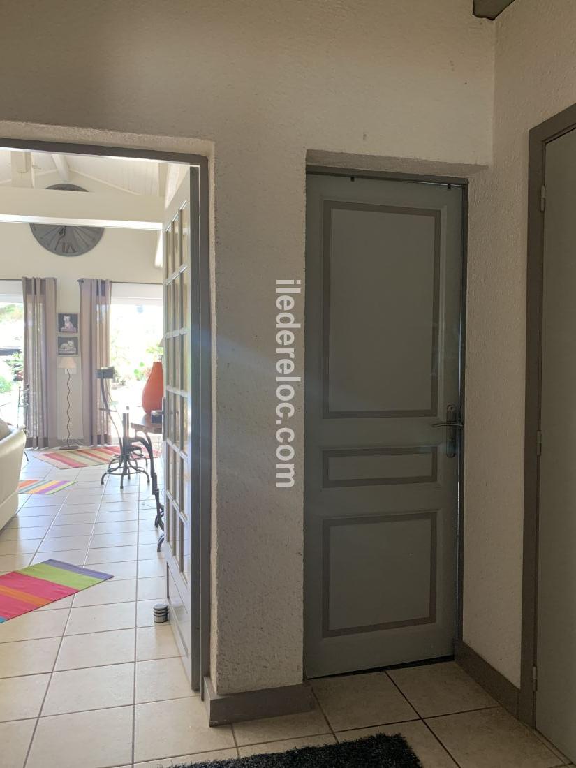 Photo 8: An accomodation located in Sainte-Marie-de-R&eacute; on ile de R&eacute;.