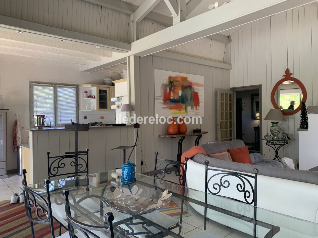 Photo 11: An accomodation located in Sainte-Marie-de-R&eacute; on ile de R&eacute;.