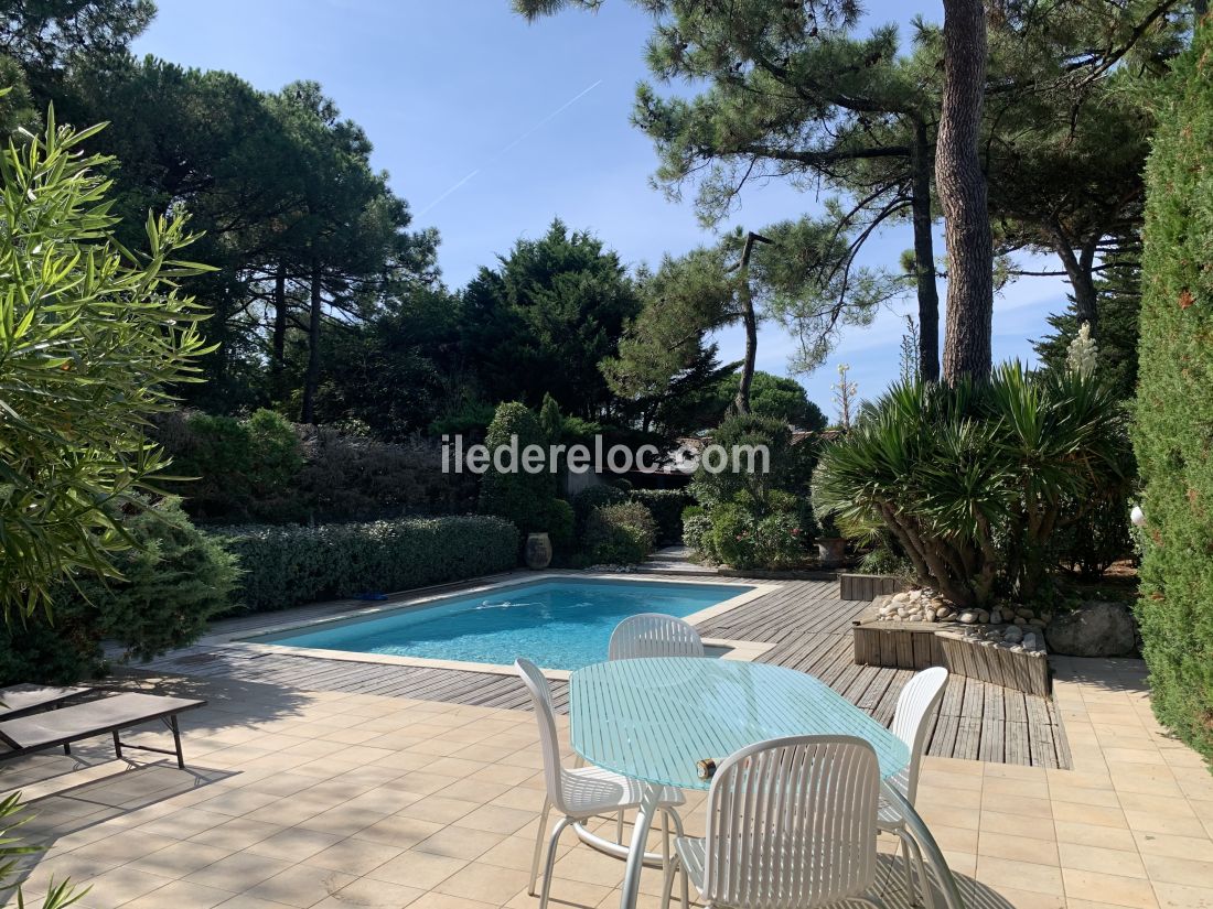 Photo 5: An accomodation located in Sainte-Marie-de-R&eacute; on ile de R&eacute;.